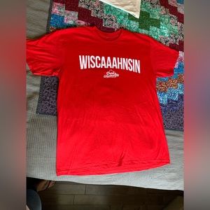 Wiscaaahnsin Drink Wisconsinbly!! Red T-shirt Men’s L